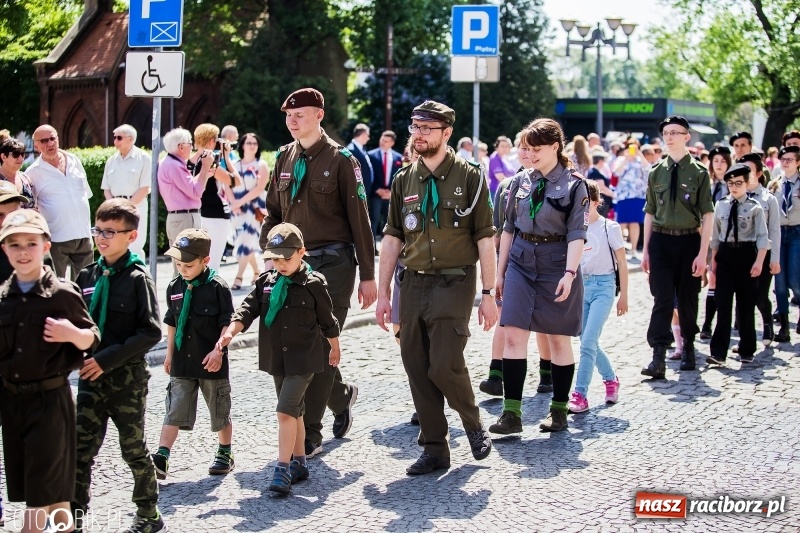 Zdjęcie w galerii na portalu naszraciborz.pl: Racibórz świętuje rocznicę uchwalenia Konstytucji 3 Maja  wiadomości z regionu
