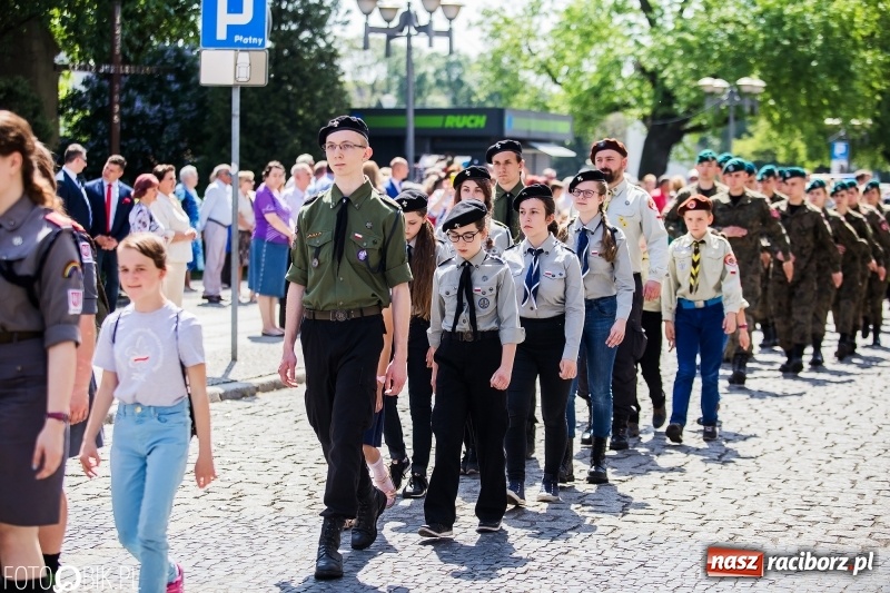 Zdjęcie w galerii na portalu naszraciborz.pl: Racibórz świętuje rocznicę uchwalenia Konstytucji 3 Maja  wiadomości z regionu