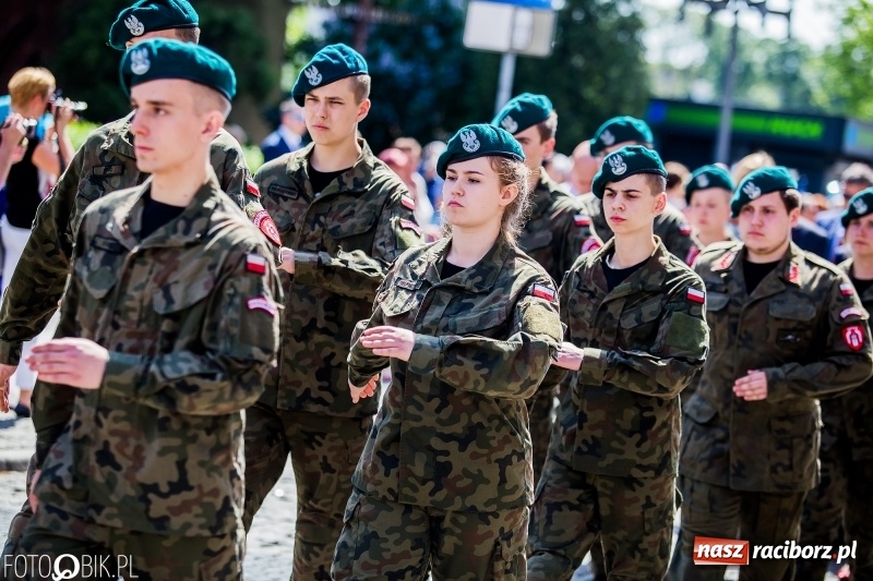 Zdjęcie w galerii na portalu naszraciborz.pl: Racibórz świętuje rocznicę uchwalenia Konstytucji 3 Maja  wiadomości z regionu