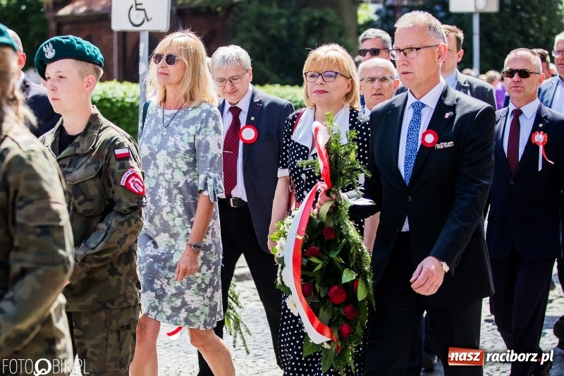 Zdjęcie w galerii na portalu naszraciborz.pl: Racibórz świętuje rocznicę uchwalenia Konstytucji 3 Maja  wiadomości z regionu