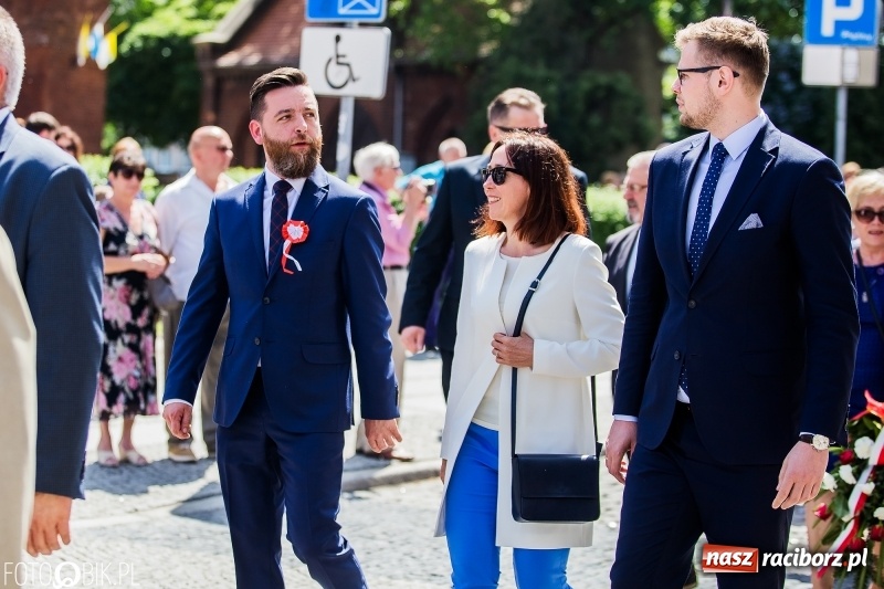 Zdjęcie w galerii na portalu naszraciborz.pl: Racibórz świętuje rocznicę uchwalenia Konstytucji 3 Maja  wiadomości z regionu