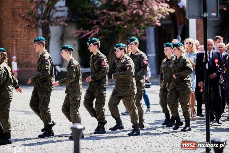 Zdjęcie w galerii na portalu naszraciborz.pl: Racibórz świętuje rocznicę uchwalenia Konstytucji 3 Maja  wiadomości z regionu