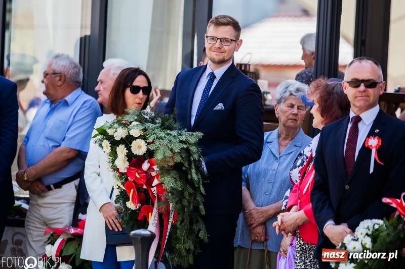 Zdjęcie w galerii na portalu naszraciborz.pl: Racibórz świętuje rocznicę uchwalenia Konstytucji 3 Maja  wiadomości z regionu