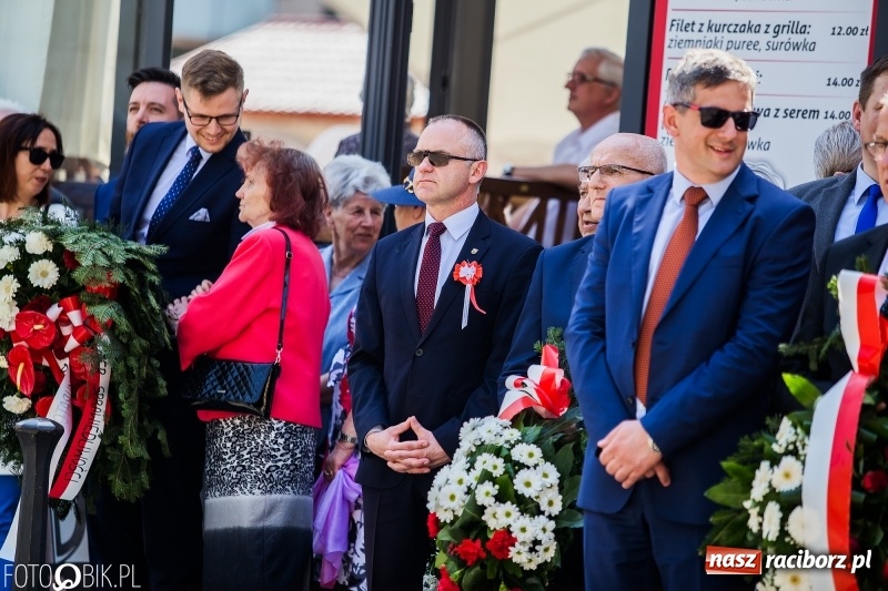 Zdjęcie w galerii na portalu naszraciborz.pl: Racibórz świętuje rocznicę uchwalenia Konstytucji 3 Maja  wiadomości z regionu