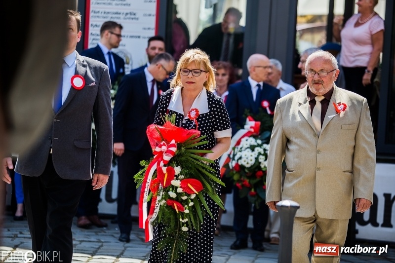 Zdjęcie w galerii na portalu naszraciborz.pl: Racibórz świętuje rocznicę uchwalenia Konstytucji 3 Maja  wiadomości z regionu