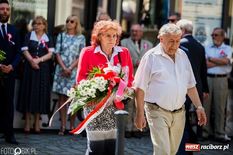 Zdjęcie w galerii na portalu naszraciborz.pl: Racibórz świętuje rocznicę uchwalenia Konstytucji 3 Maja  wiadomości z regionu