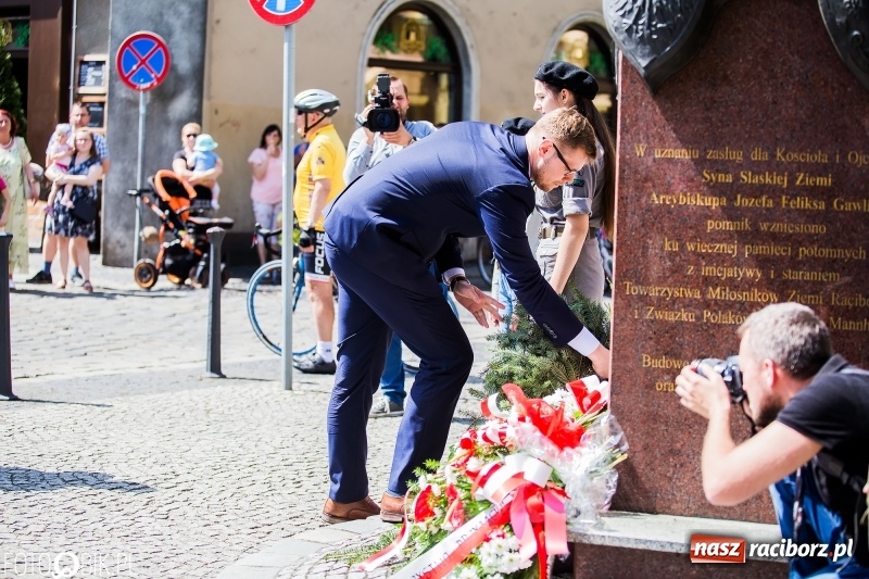 Zdjęcie w galerii na portalu naszraciborz.pl: Racibórz świętuje rocznicę uchwalenia Konstytucji 3 Maja  wiadomości z regionu