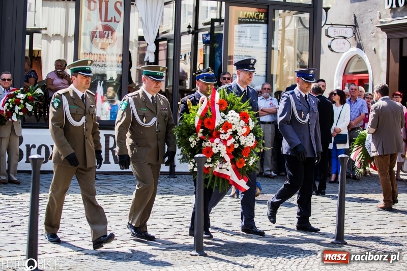 Zdjęcie w galerii na portalu naszraciborz.pl: Racibórz świętuje rocznicę uchwalenia Konstytucji 3 Maja  wiadomości z regionu