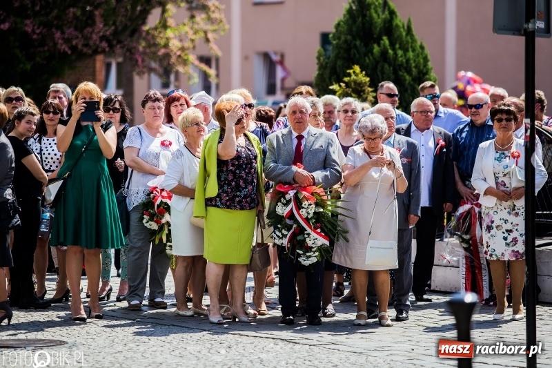 Zdjęcie w galerii na portalu naszraciborz.pl: Racibórz świętuje rocznicę uchwalenia Konstytucji 3 Maja  wiadomości z regionu
