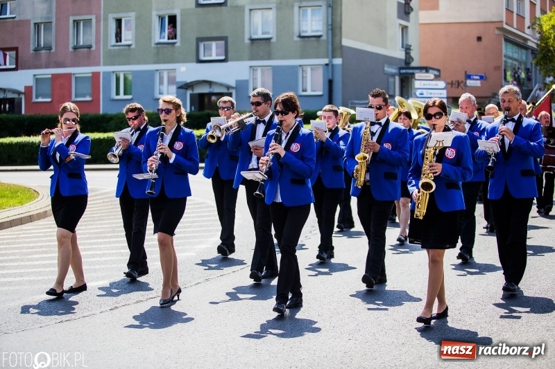 Zdjęcie w galerii na portalu naszraciborz.pl: Racibórz świętuje rocznicę uchwalenia Konstytucji 3 Maja  wiadomości z regionu