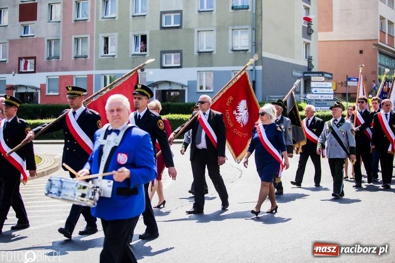 Zdjęcie w galerii na portalu naszraciborz.pl: Racibórz świętuje rocznicę uchwalenia Konstytucji 3 Maja  wiadomości z regionu