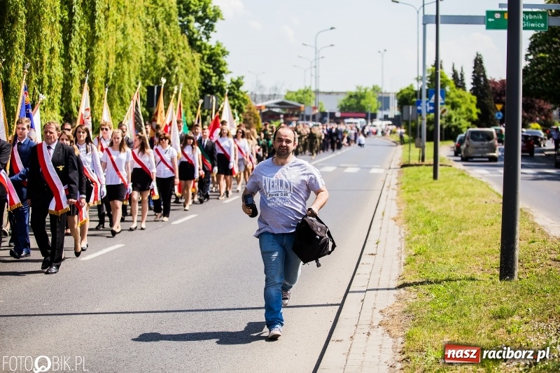 Zdjęcie w galerii na portalu naszraciborz.pl: Racibórz świętuje rocznicę uchwalenia Konstytucji 3 Maja  wiadomości z regionu