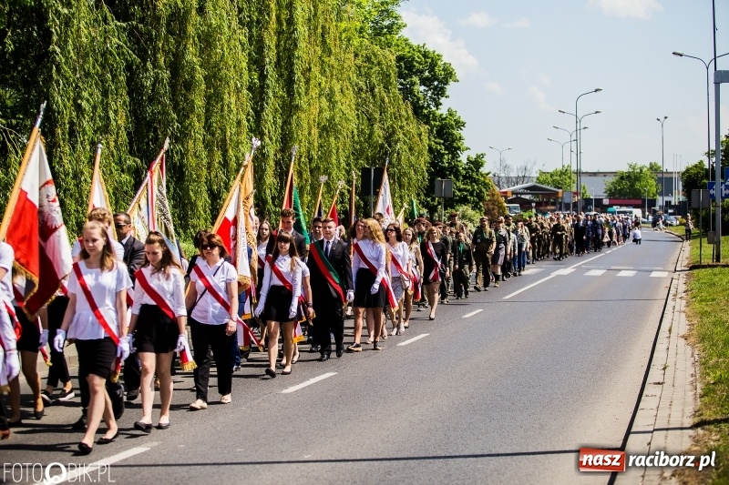 Zdjęcie w galerii na portalu naszraciborz.pl: Racibórz świętuje rocznicę uchwalenia Konstytucji 3 Maja  wiadomości z regionu