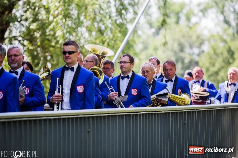 Zdjęcie w galerii na portalu naszraciborz.pl: Racibórz świętuje rocznicę uchwalenia Konstytucji 3 Maja  wiadomości z regionu