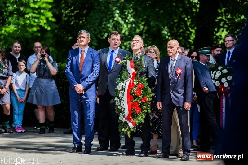 Zdjęcie w galerii na portalu naszraciborz.pl: Racibórz świętuje rocznicę uchwalenia Konstytucji 3 Maja  wiadomości z regionu