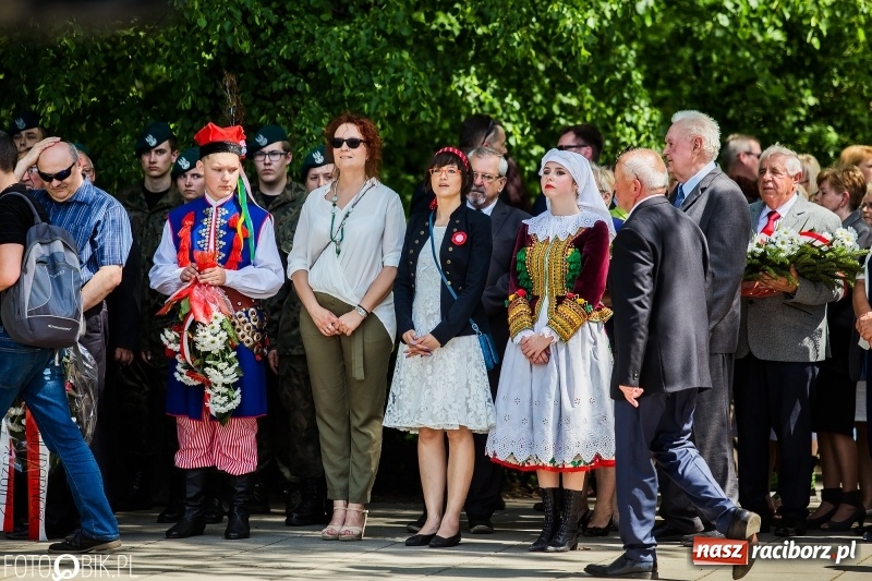 Zdjęcie w galerii na portalu naszraciborz.pl: Racibórz świętuje rocznicę uchwalenia Konstytucji 3 Maja  wiadomości z regionu