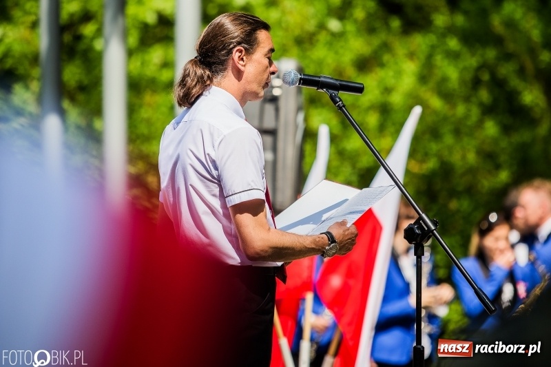 Zdjęcie w galerii na portalu naszraciborz.pl: Racibórz świętuje rocznicę uchwalenia Konstytucji 3 Maja  wiadomości z regionu