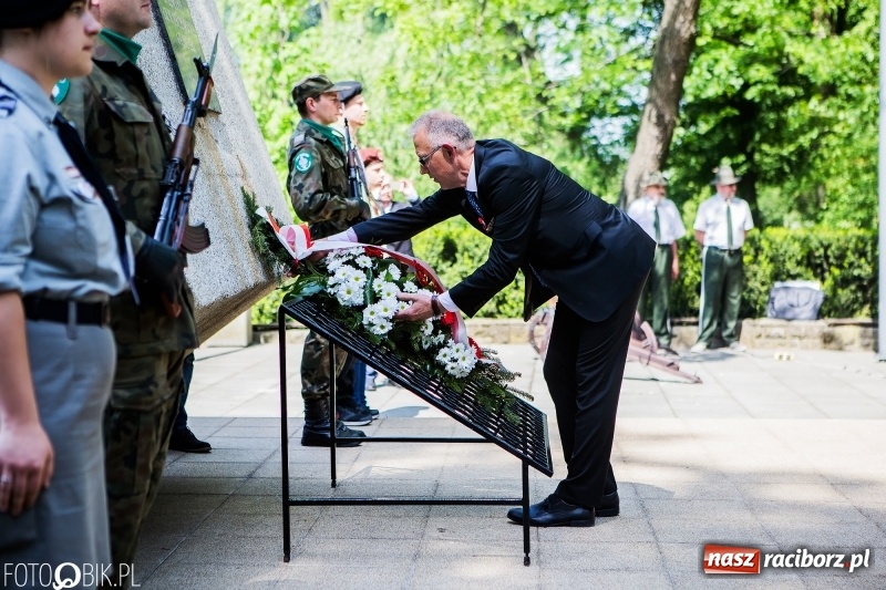 Zdjęcie w galerii na portalu naszraciborz.pl: Racibórz świętuje rocznicę uchwalenia Konstytucji 3 Maja  wiadomości z regionu