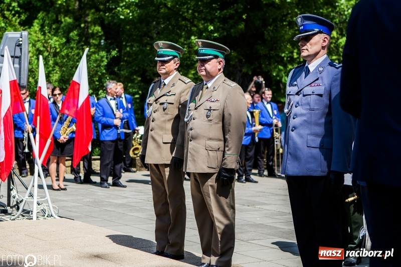 Zdjęcie w galerii na portalu naszraciborz.pl: Racibórz świętuje rocznicę uchwalenia Konstytucji 3 Maja  wiadomości z regionu