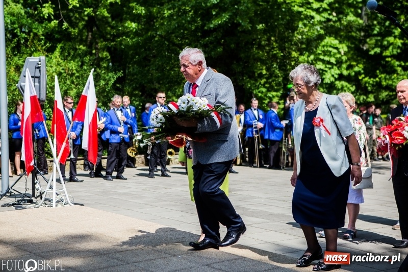 Zdjęcie w galerii na portalu naszraciborz.pl: Racibórz świętuje rocznicę uchwalenia Konstytucji 3 Maja  wiadomości z regionu