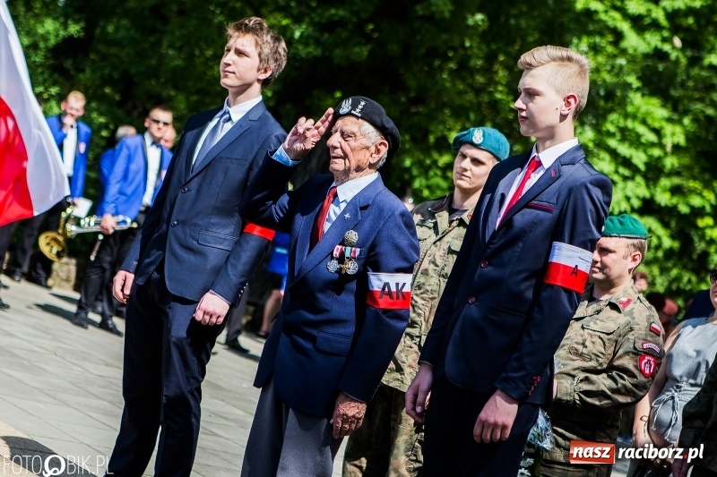 Zdjęcie w galerii na portalu naszraciborz.pl: Racibórz świętuje rocznicę uchwalenia Konstytucji 3 Maja  wiadomości z regionu