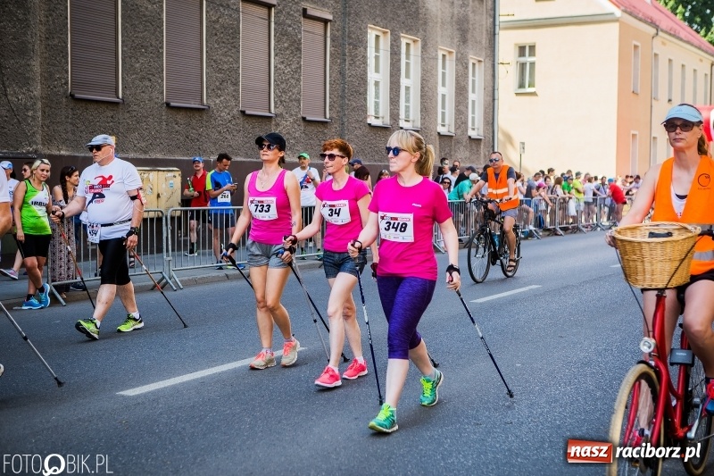 Zdjęcie w galerii na portalu naszraciborz.pl: XI Raciborski Bieg Bez Granic - nordic walking i biegi na 3,7 km wiadomości z regionu