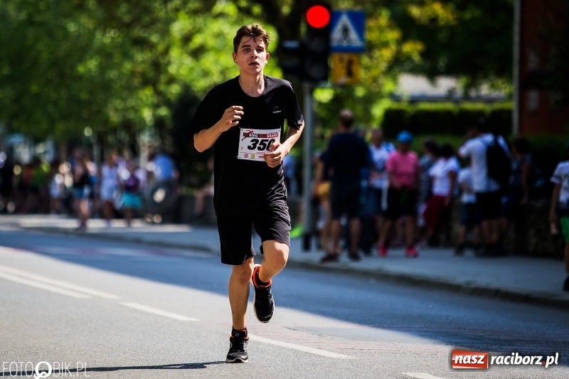 Zdjęcie w galerii na portalu naszraciborz.pl: XI Raciborski Bieg Bez Granic - nordic walking i biegi na 3,7 km wiadomości z regionu
