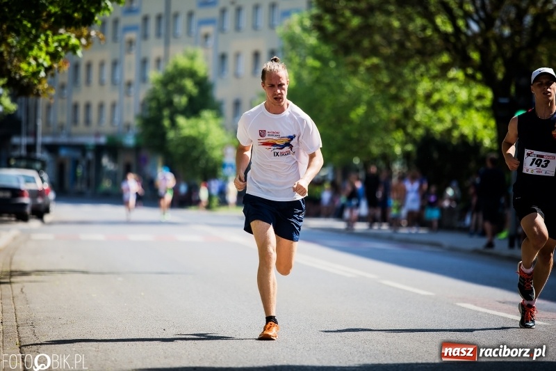 Zdjęcie w galerii na portalu naszraciborz.pl: XI Raciborski Bieg Bez Granic - nordic walking i biegi na 3,7 km wiadomości z regionu