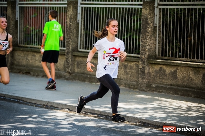 Zdjęcie w galerii na portalu naszraciborz.pl: XI Raciborski Bieg Bez Granic - nordic walking i biegi na 3,7 km wiadomości z regionu