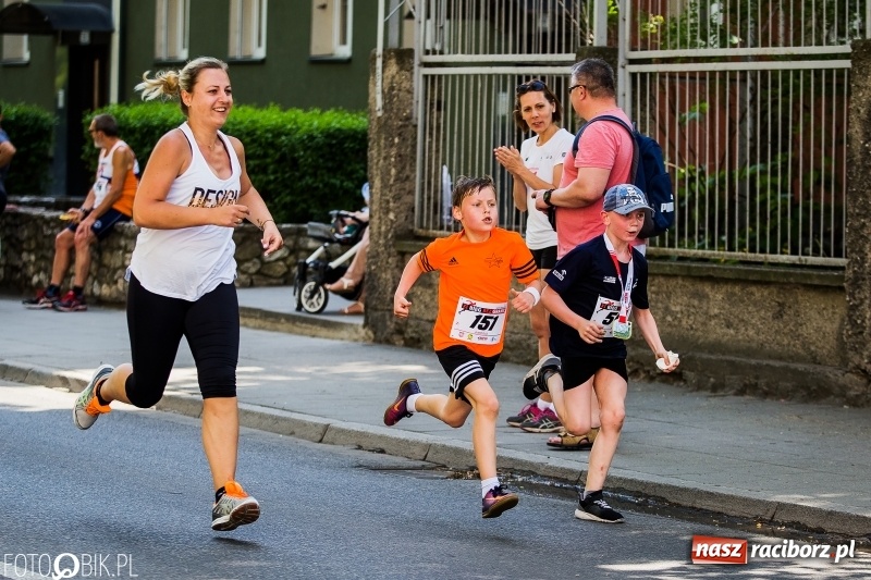 Zdjęcie w galerii na portalu naszraciborz.pl: XI Raciborski Bieg Bez Granic - nordic walking i biegi na 3,7 km wiadomości z regionu