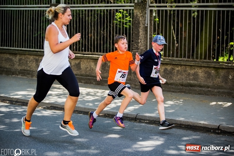 Zdjęcie w galerii na portalu naszraciborz.pl: XI Raciborski Bieg Bez Granic - nordic walking i biegi na 3,7 km wiadomości z regionu