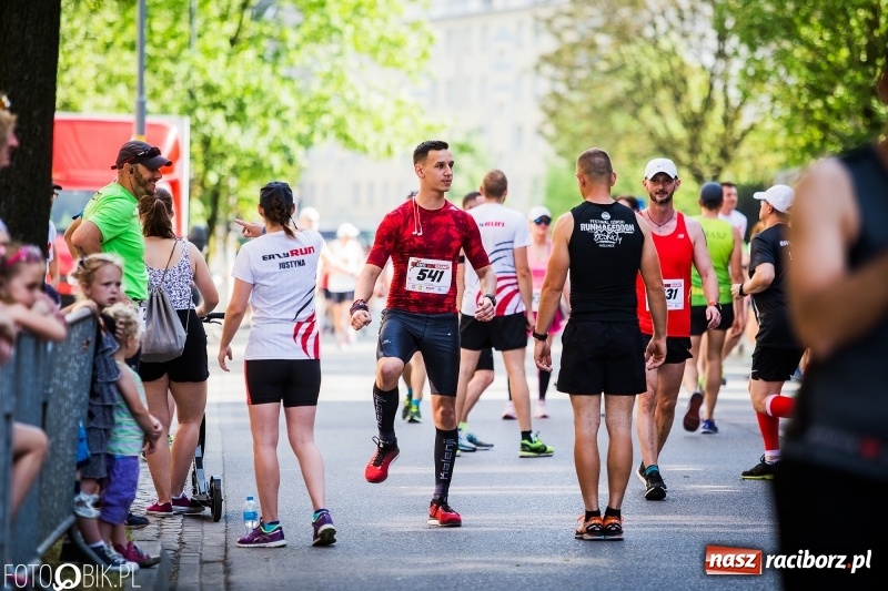 Zdjęcie w galerii na portalu naszraciborz.pl: Raciborski Bieg Bez Granic - dystans 10 kilometrów FOTOREPORTAŻ wiadomości z regionu