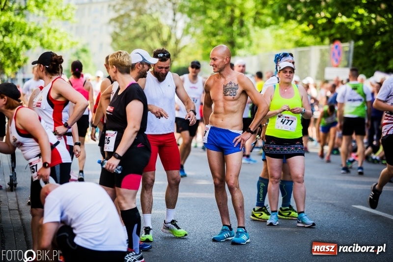 Zdjęcie w galerii na portalu naszraciborz.pl: Raciborski Bieg Bez Granic - dystans 10 kilometrów FOTOREPORTAŻ wiadomości z regionu