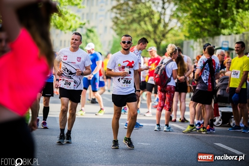 Zdjęcie w galerii na portalu naszraciborz.pl: Raciborski Bieg Bez Granic - dystans 10 kilometrów FOTOREPORTAŻ wiadomości z regionu
