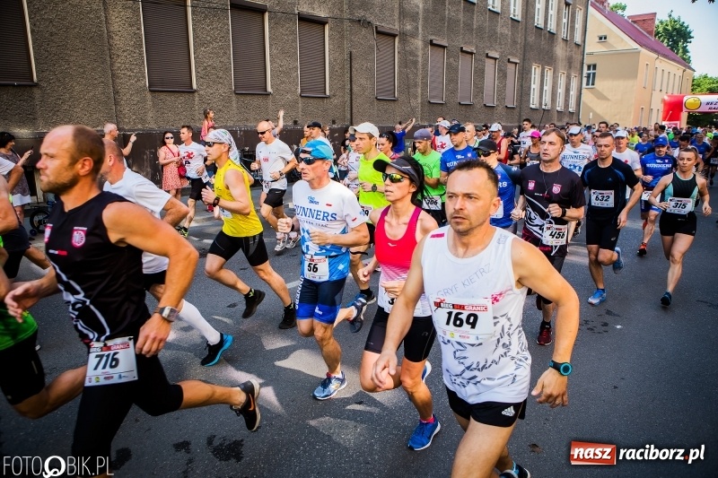 Zdjęcie w galerii na portalu naszraciborz.pl: Raciborski Bieg Bez Granic - dystans 10 kilometrów FOTOREPORTAŻ wiadomości z regionu