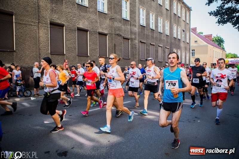 Zdjęcie w galerii na portalu naszraciborz.pl: Raciborski Bieg Bez Granic - dystans 10 kilometrów FOTOREPORTAŻ wiadomości z regionu