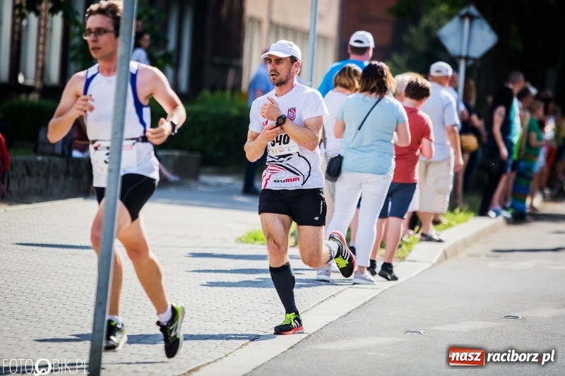 Zdjęcie w galerii na portalu naszraciborz.pl: Raciborski Bieg Bez Granic - dystans 10 kilometrów FOTOREPORTAŻ wiadomości z regionu