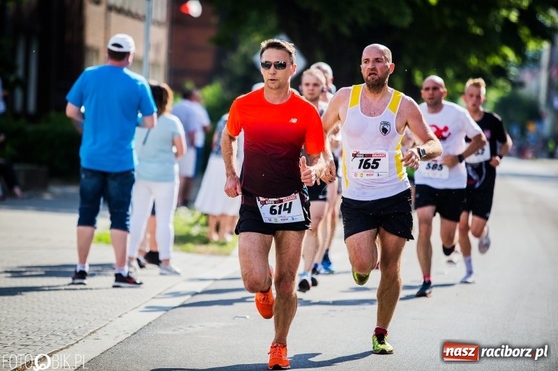 Zdjęcie w galerii na portalu naszraciborz.pl: Raciborski Bieg Bez Granic - dystans 10 kilometrów FOTOREPORTAŻ wiadomości z regionu