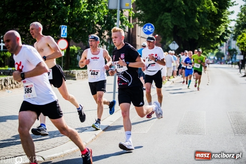 Zdjęcie w galerii na portalu naszraciborz.pl: Raciborski Bieg Bez Granic - dystans 10 kilometrów FOTOREPORTAŻ wiadomości z regionu