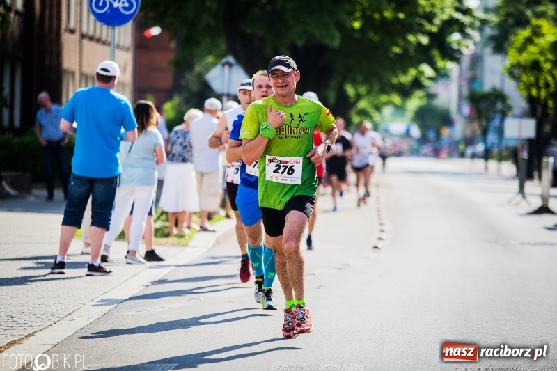 Zdjęcie w galerii na portalu naszraciborz.pl: Raciborski Bieg Bez Granic - dystans 10 kilometrów FOTOREPORTAŻ wiadomości z regionu