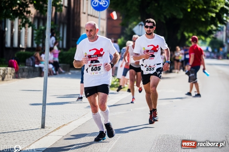 Zdjęcie w galerii na portalu naszraciborz.pl: Raciborski Bieg Bez Granic - dystans 10 kilometrów FOTOREPORTAŻ wiadomości z regionu