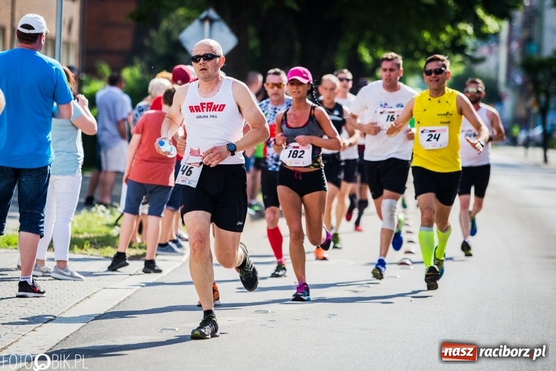Zdjęcie w galerii na portalu naszraciborz.pl: Raciborski Bieg Bez Granic - dystans 10 kilometrów FOTOREPORTAŻ wiadomości z regionu