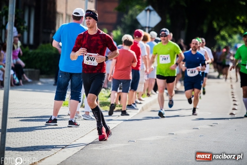 Zdjęcie w galerii na portalu naszraciborz.pl: Raciborski Bieg Bez Granic - dystans 10 kilometrów FOTOREPORTAŻ wiadomości z regionu