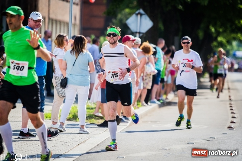 Zdjęcie w galerii na portalu naszraciborz.pl: Raciborski Bieg Bez Granic - dystans 10 kilometrów FOTOREPORTAŻ wiadomości z regionu