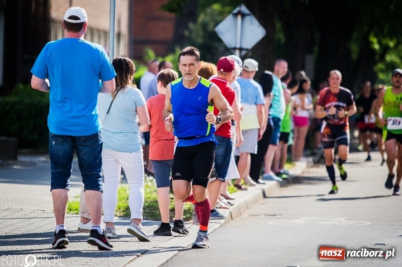 Zdjęcie w galerii na portalu naszraciborz.pl: Raciborski Bieg Bez Granic - dystans 10 kilometrów FOTOREPORTAŻ wiadomości z regionu