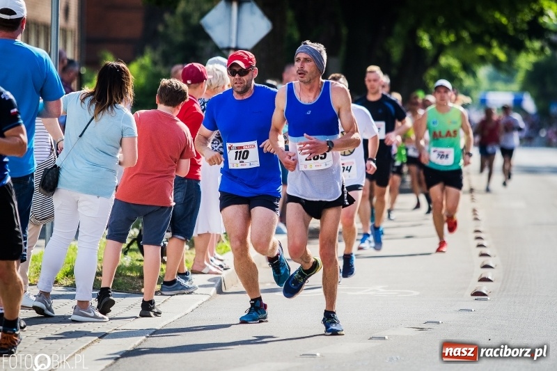 Zdjęcie w galerii na portalu naszraciborz.pl: Raciborski Bieg Bez Granic - dystans 10 kilometrów FOTOREPORTAŻ wiadomości z regionu