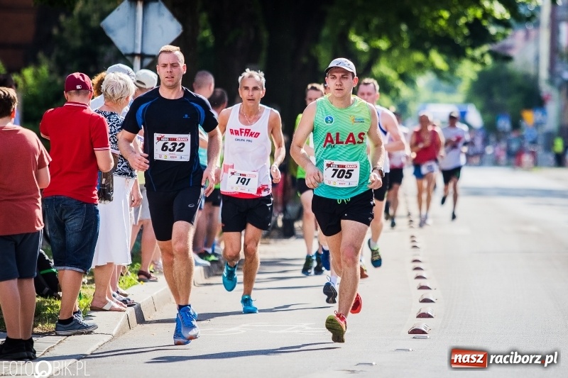Zdjęcie w galerii na portalu naszraciborz.pl: Raciborski Bieg Bez Granic - dystans 10 kilometrów FOTOREPORTAŻ wiadomości z regionu