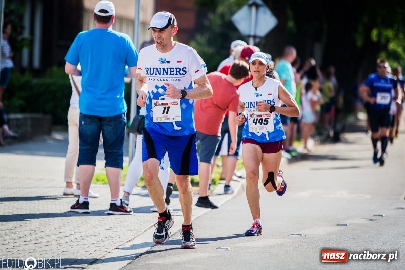 Zdjęcie w galerii na portalu naszraciborz.pl: Raciborski Bieg Bez Granic - dystans 10 kilometrów FOTOREPORTAŻ wiadomości z regionu