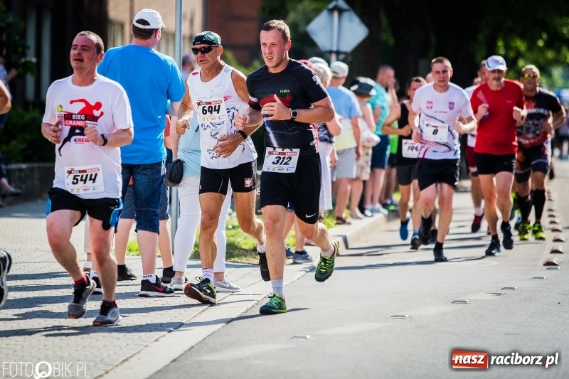 Zdjęcie w galerii na portalu naszraciborz.pl: Raciborski Bieg Bez Granic - dystans 10 kilometrów FOTOREPORTAŻ wiadomości z regionu