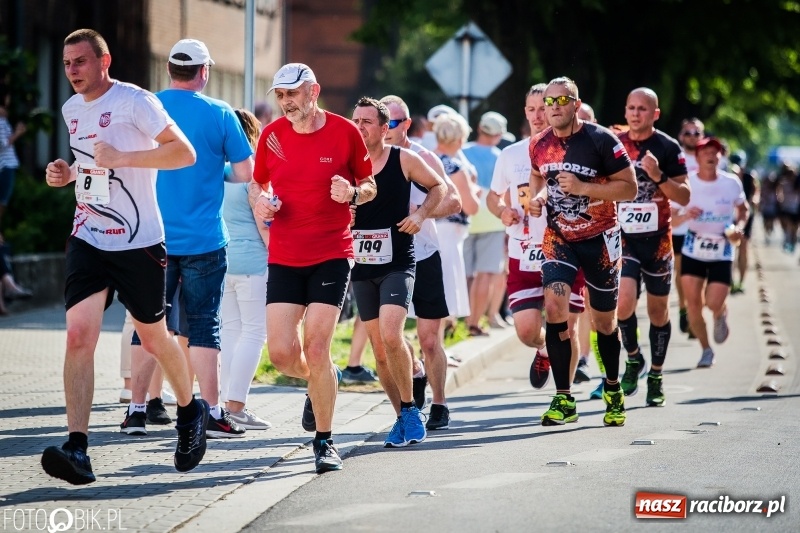 Zdjęcie w galerii na portalu naszraciborz.pl: Raciborski Bieg Bez Granic - dystans 10 kilometrów FOTOREPORTAŻ wiadomości z regionu